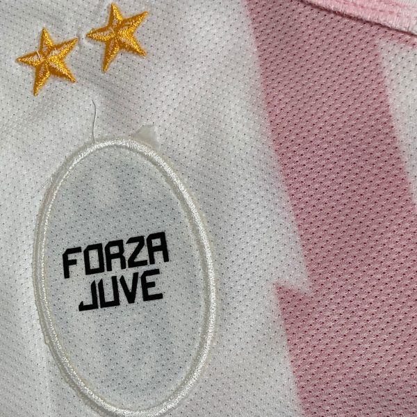 CLASSICSOCCERSHIRT.COM 2010 11 Juventus Away BNWT S 382261 105 Nike FORZA