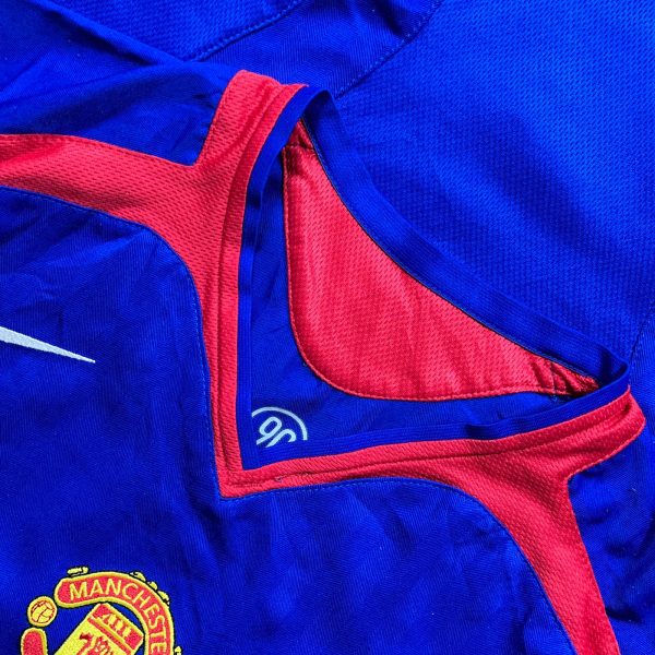 CLASSICSOCCERSHIRT.COM 2005 06 Manchester United Away Excellent S Nike 2