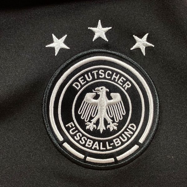 CLASSICSOCCERSHIRT.COM 2014 15 Germany Away Muller #13 Adidas G74520 L (4)