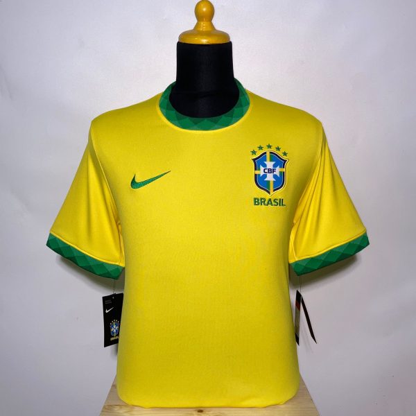 CLASSICSOCCERSHIRT.COM 2022 Brazil Home Nike DN0680 741 L (1)